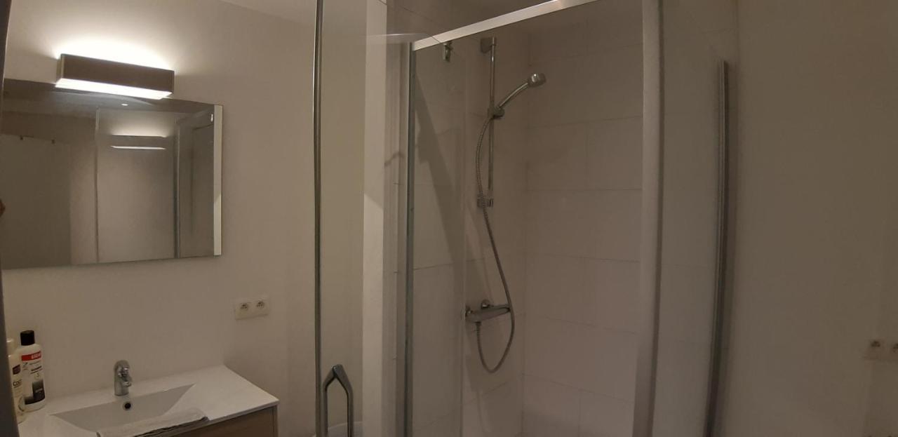 Appartement Duplex Pour 3-4 Personnes A Ciney Exterior foto